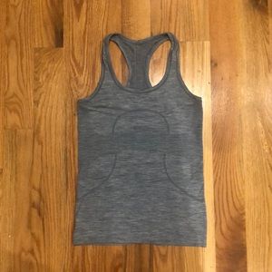 Lululemon • swiftly tech racerbacks sz 4